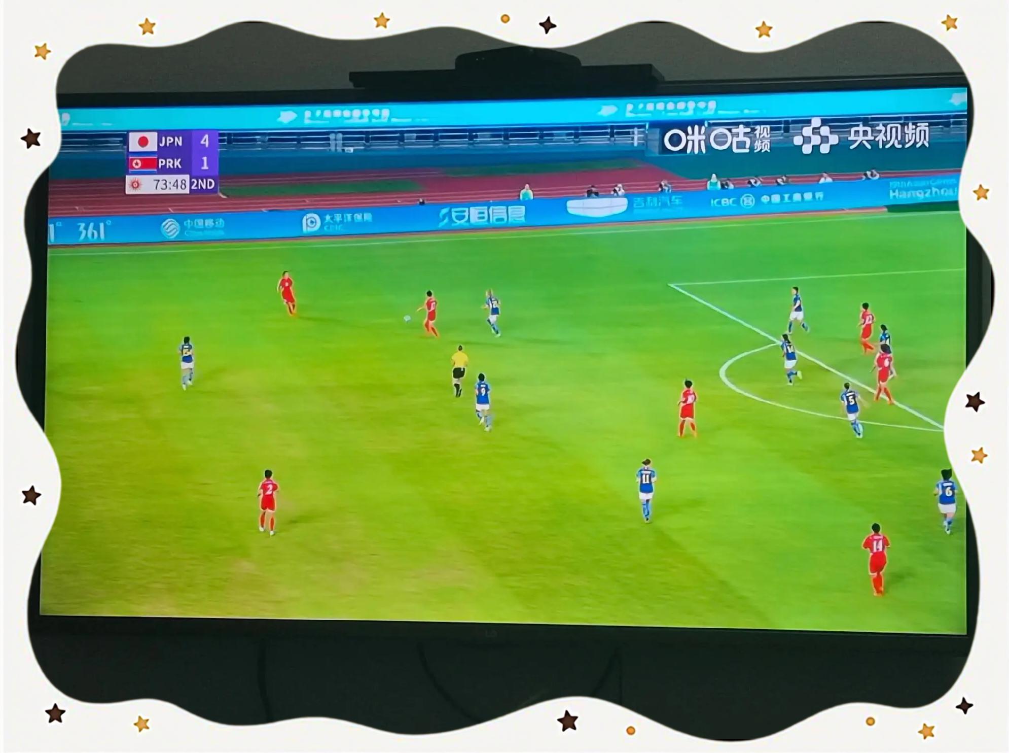 日本女足队员默契配合,轻松击败对手 日本女足队员默契配合,轻松击败对手