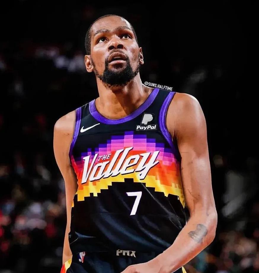 勇士大胜火箭惨败:杜兰特独揽分篮板的简单介绍 勇士大胜火箭惨败:杜兰特独揽分篮板的简单介绍