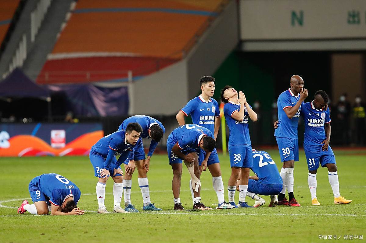 包含绿茵挑战:球队面对实力雄厚对手的词条 包含绿茵挑战:球队面对实力雄厚对手的词条