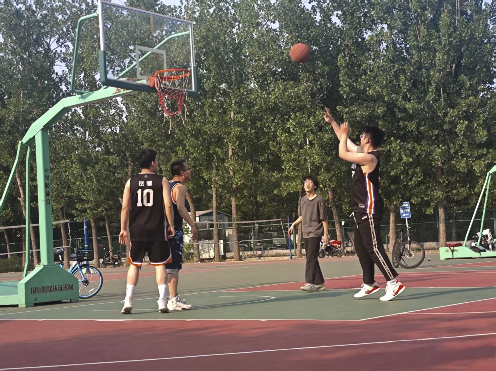 关于运动赛场的激情燃烧,精彩纷呈的信息 关于运动赛场的激情燃烧,精彩纷呈的信息