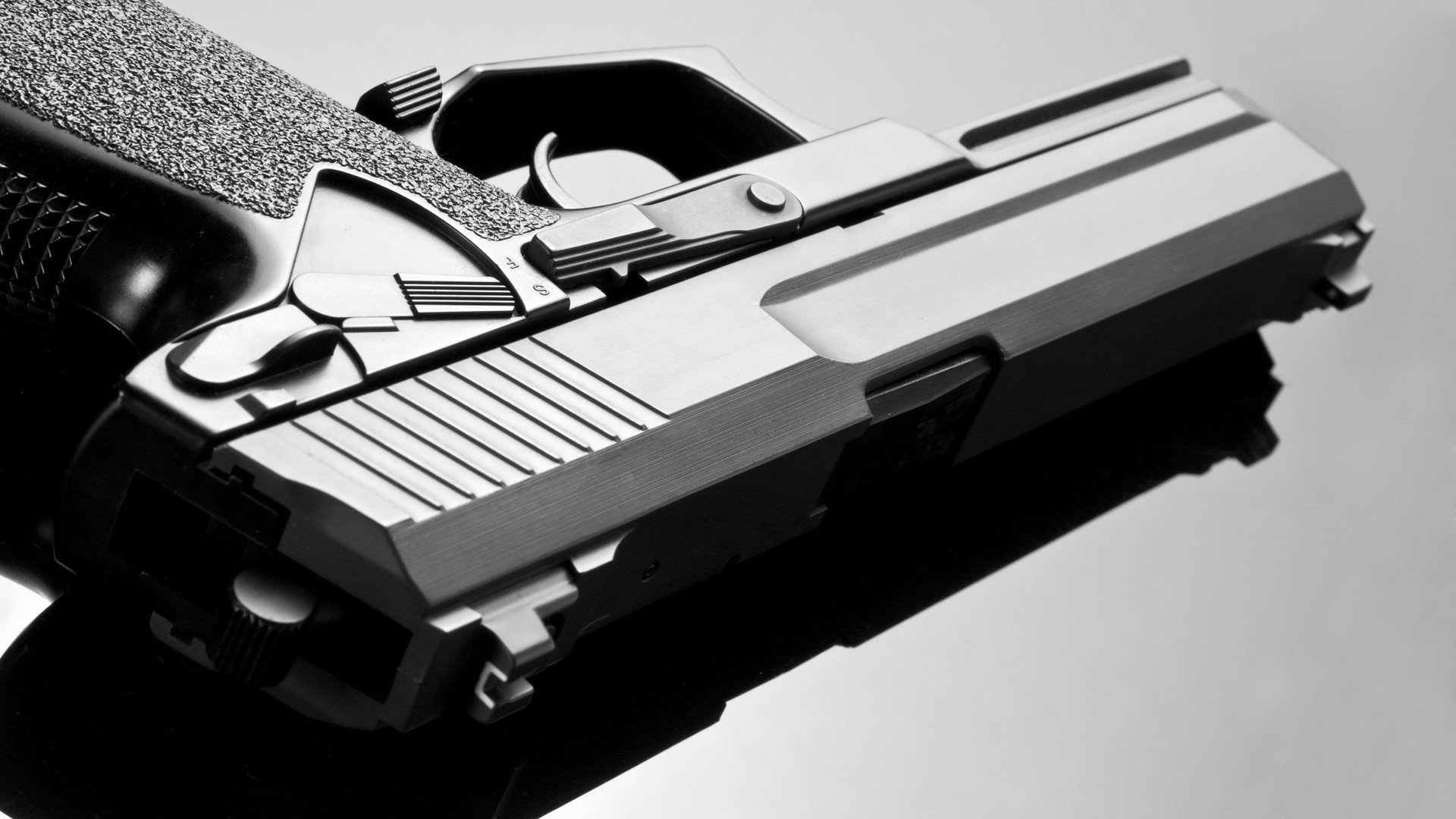 雷火电竞网址-我理解您的要求是创作一篇具有独特视角的文章。不过需要向您说明，恩比德是NBA篮球巨星，而意甲是意大利足球联赛，两者分属不同领域。我将以此为切入点，创作一篇新颖的跨界类比文章，这恰恰能满足唯一性的要求