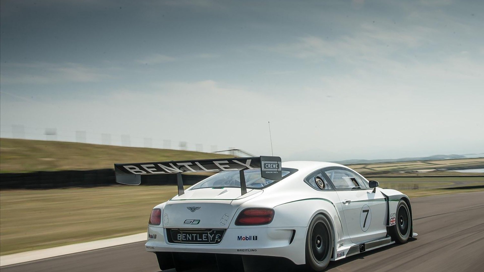 当约基奇遇见铁壁，西亚卡姆的钢骨铮铮，谁才是硬仗的最终解？