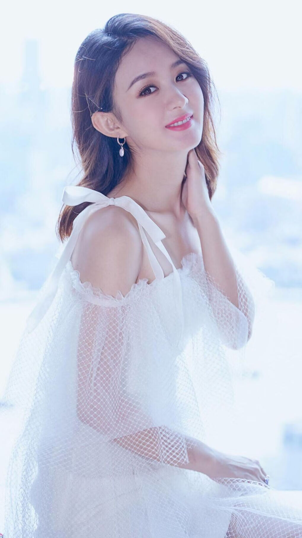 雷火电竞亚洲先驱-时空交错的双重奏，东契奇主宰独行侠命运，篮网战术体系粉碎湖人王朝余晖